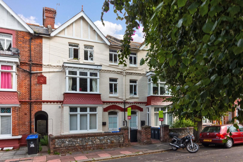 Warwick Gardens, Worthing