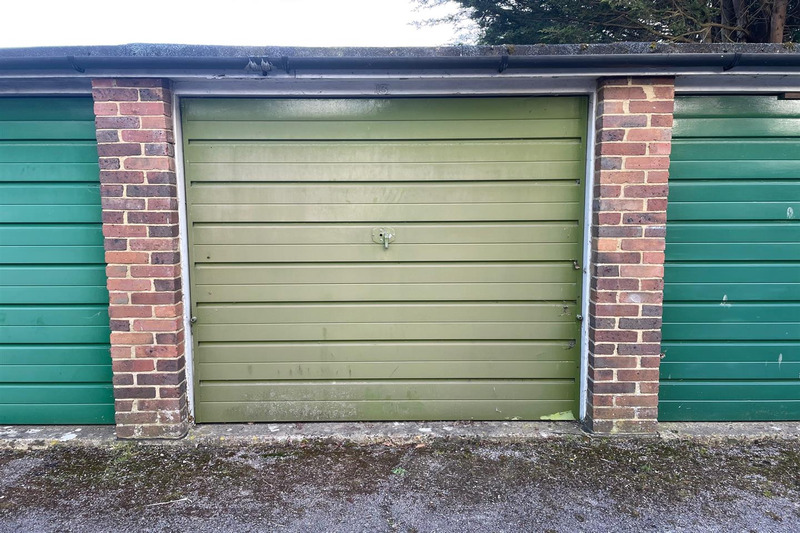 Springfield Gardens, Worthing