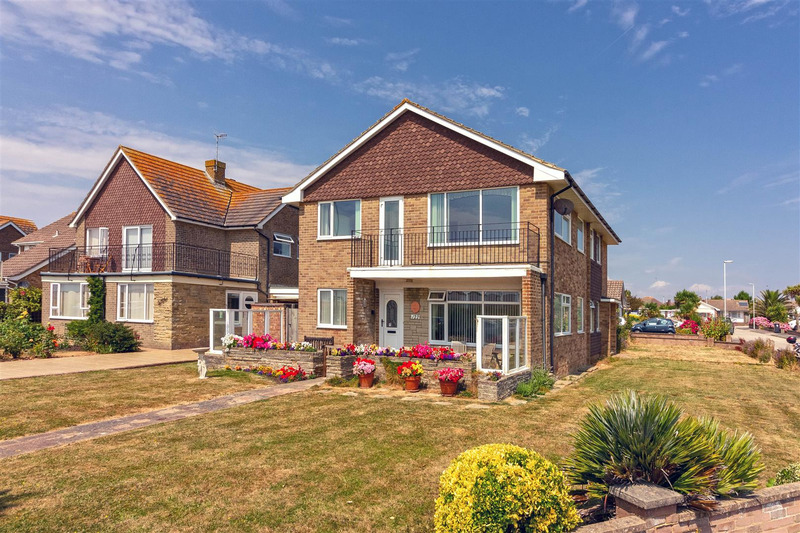 Banstead Close, Worthing