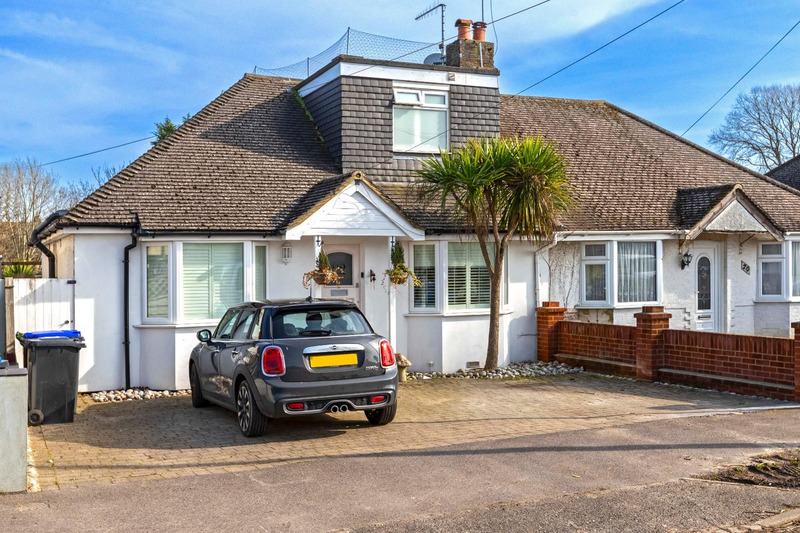 Pratton Avenue, Lancing