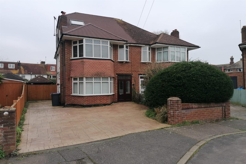 Douglas Close, Worthing