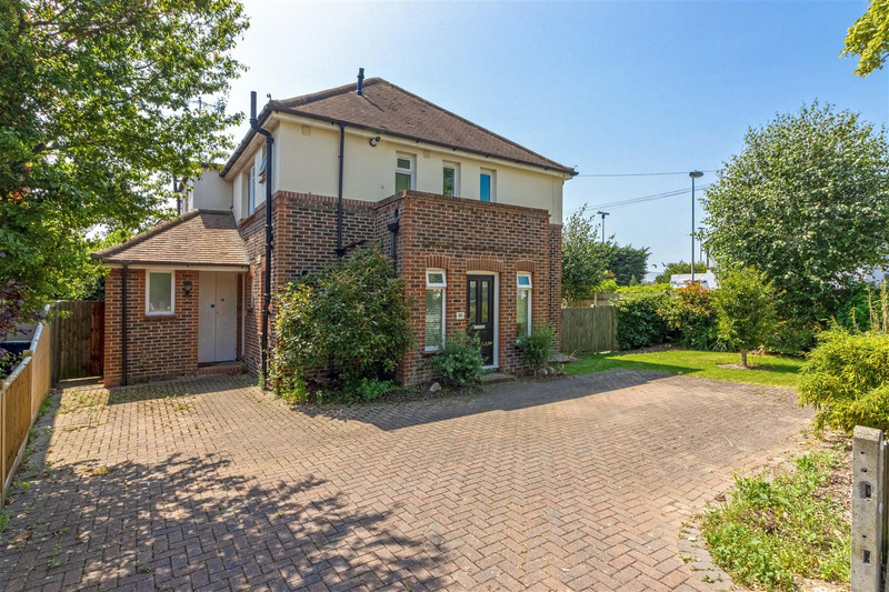 Walnut Tree Court, Bulkington Avenue, Worthing