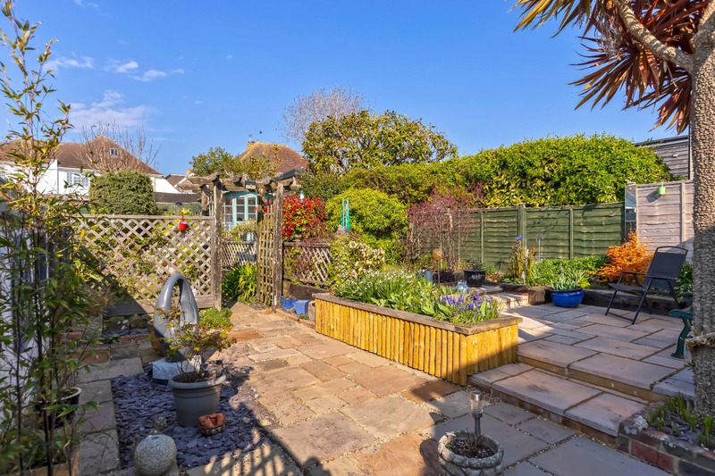 St. James Avenue, Lancing