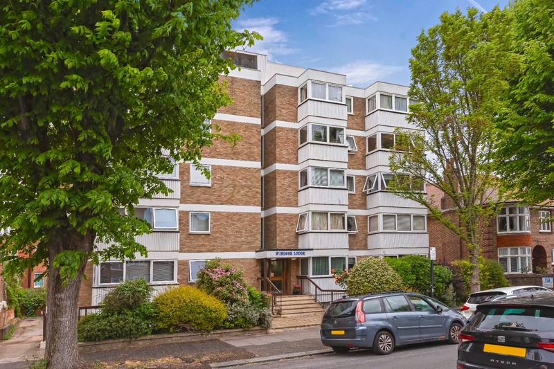 Third Avenue, Hove
