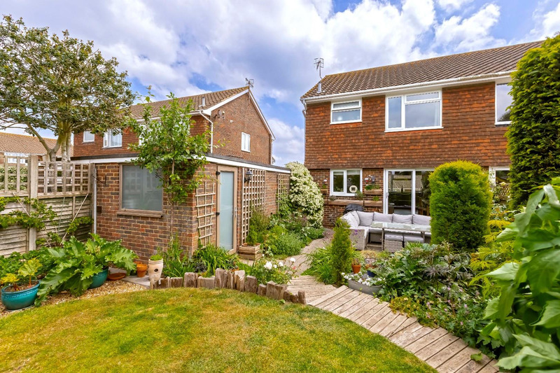 Trent Close, Sompting, Lancing