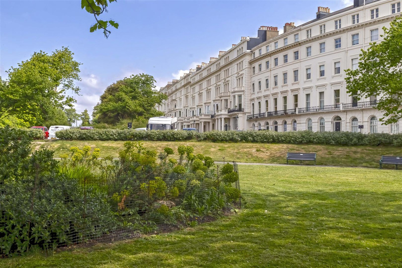 Adelaide Crescent, Hove