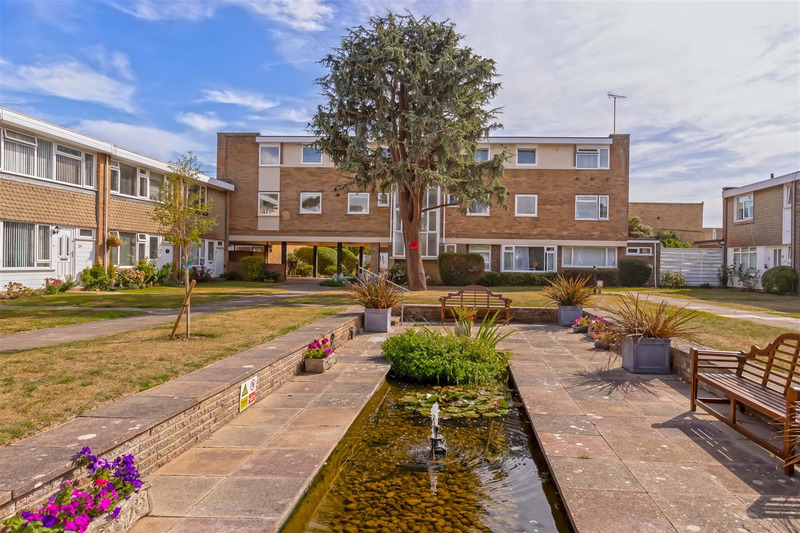 Bramber Square, Rustington