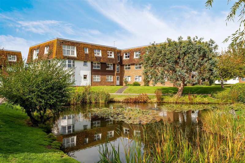 Westlake Gardens, Worthing