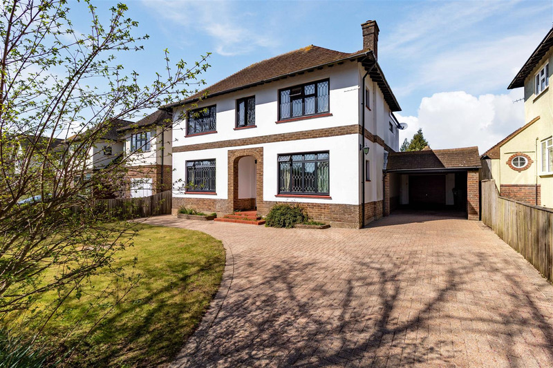 Central Avenue, Worthing