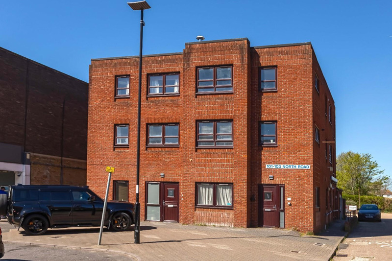 North Road, Lancing