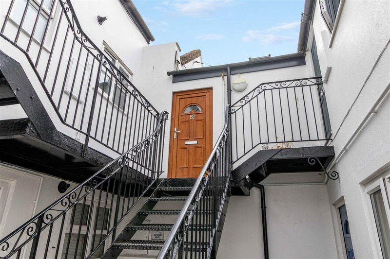 Selden Lane, Worthing