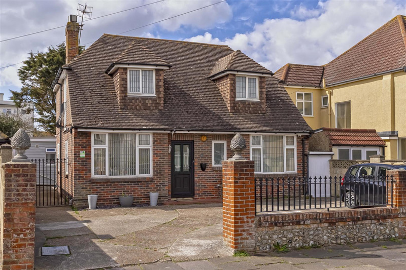 Seamill Park Avenue, Worthing