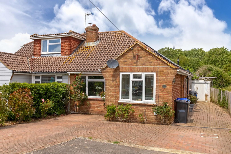 Manor Close, Lancing