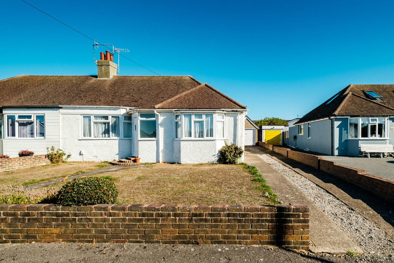 Western Close, Lancing